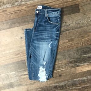 Women’s distressed jeans